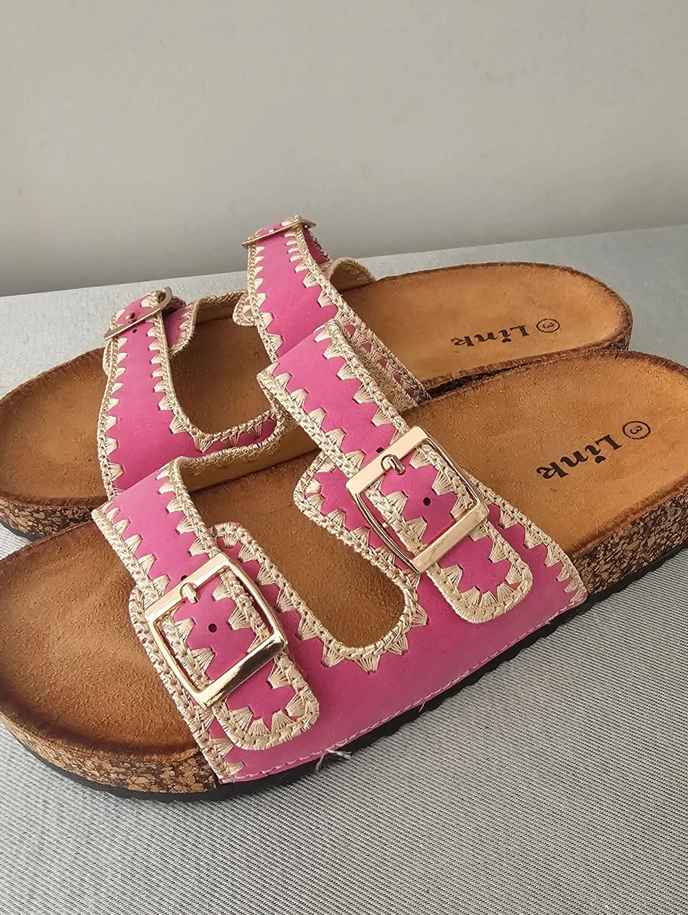 NWOT LINK Girls Pink Embellished Cork Slip On Sandals